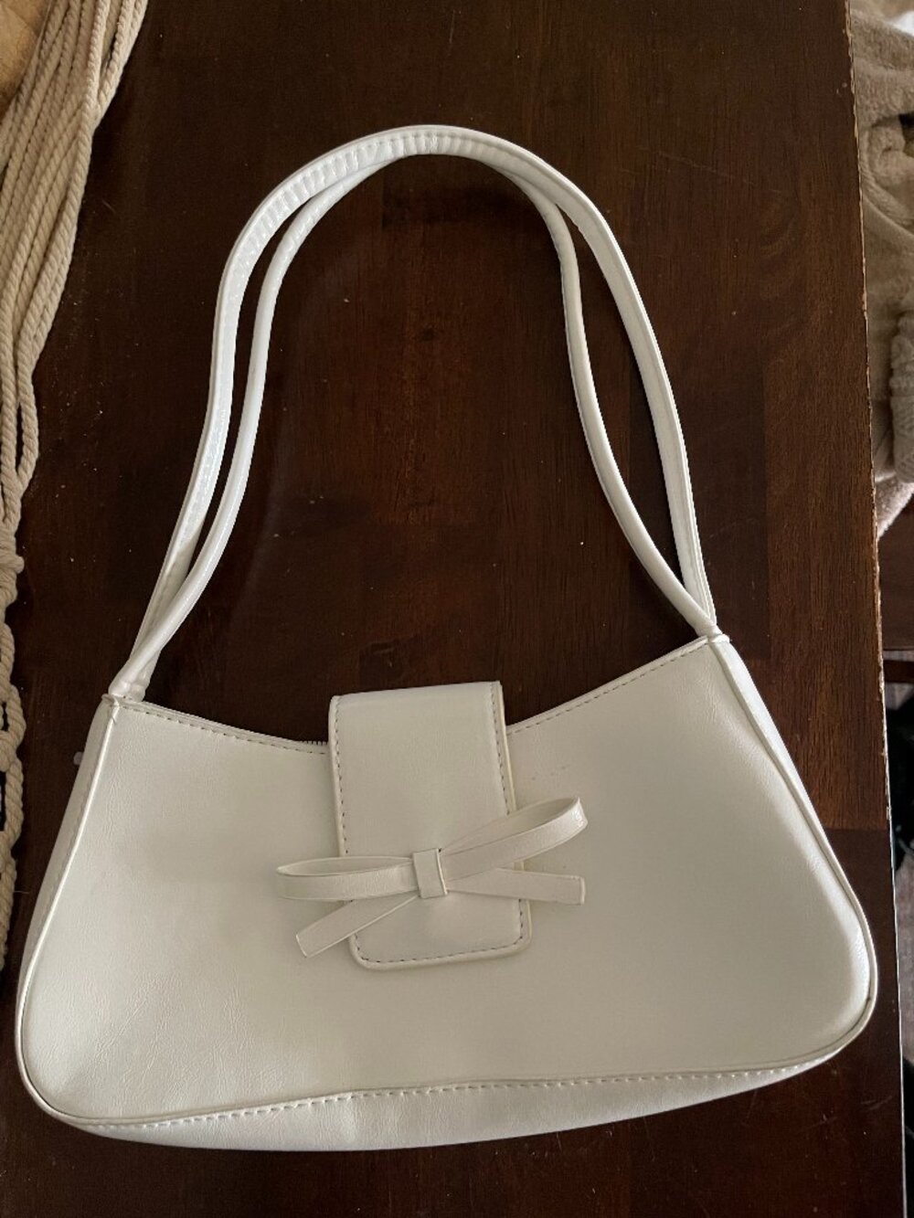 y2k white bow purse kawaii soft girl cute chic y2k neutral date night